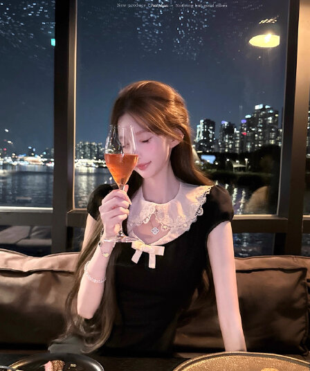 늦게 우산 우산 26 ss 비공개 상속인 도트 무늬 피터 팬 칼라 레이스 홀로우 아웃 패치워크 거품 소매 드레스