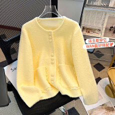 批发2025秋冬新款精致韩系简约圆领单排三粒扣<b class='q'>蕾丝</b>边口袋毛衣外套