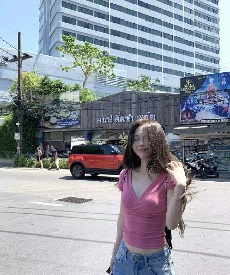 인생 매운맛 tee 그냥 필요 좋은 착용 아메리칸 핫걸 바람 쇼트 스타일 V넥 티셔츠 긍정적 인 어깨 슬림해 보이는 하이웨이스트 맨위