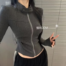 批发美式甜酷辣妹立领拉链短款小<b class='q'>外套</b>2025秋冬磨难绒女装<b class='q'>修身</b>开衫上衣