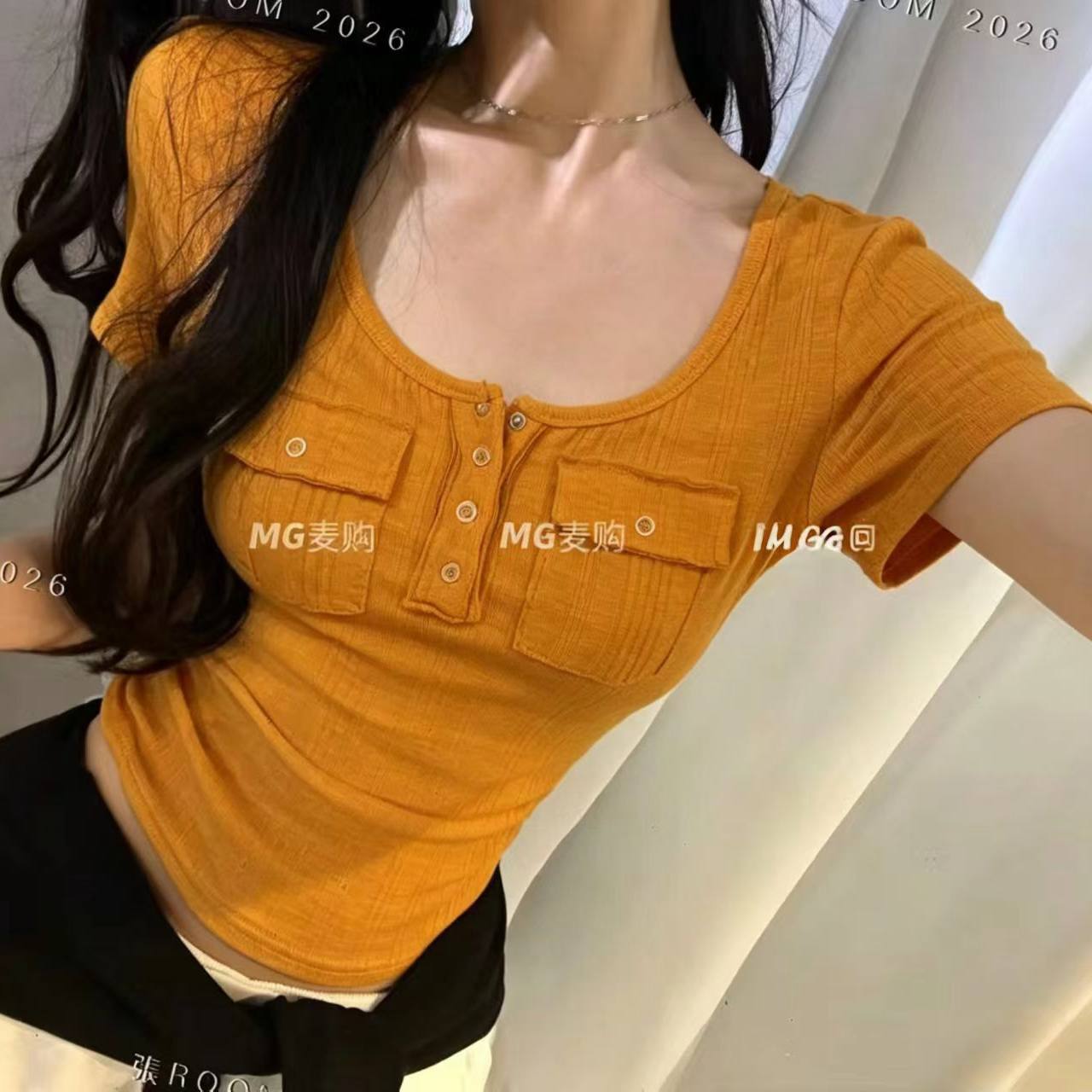 RY4054# 2026夏新款纯欲辣妹韩版气质U领排扣短袖T恤女修身显瘦短款上衣潮
