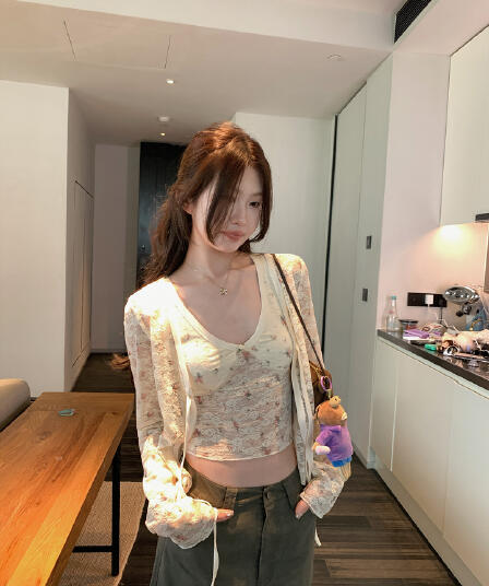부드러운 bunny 레이스 꽃무늬 V넥 조끼 레이스업 오픈 가디건 세트 그룹