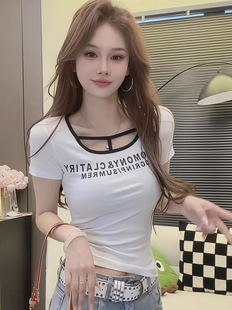순수한 욕망 u 칼라 알파벳 프린트 홀로우 아웃 반팔 티셔츠 여성 2026 여름 새로운 몸매 가꾸기 슬림해 보이는 다용도 외국 가스 맨위