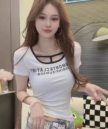 순수한 욕망 u 칼라 알파벳 프린트 홀로우 아웃 반팔 티셔츠 여성 2026 여름 새로운 몸매 가꾸기 슬림해 보이는 다용도 외국 가스 맨위