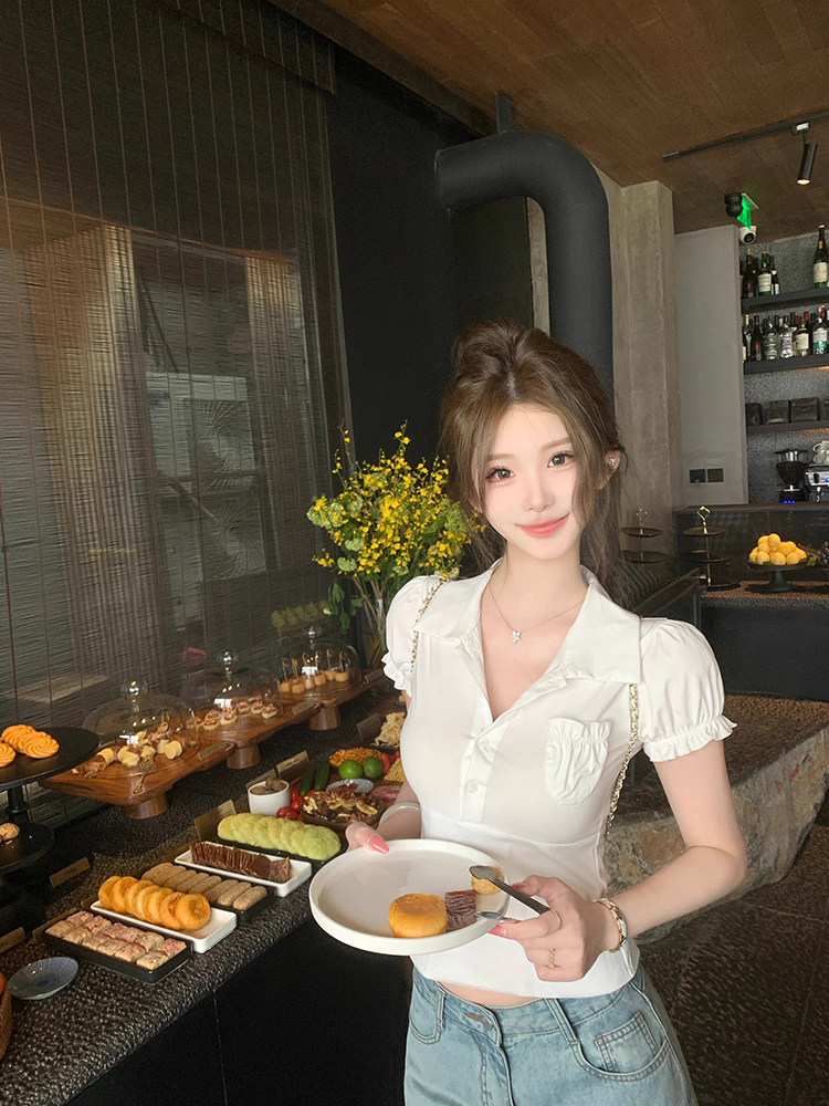 화이트 거품 소매 POLO 칼라 셔츠 맨위 여성 디자인 센스 몸매 가꾸기 달콤함 티셔츠 반팔 셔츠 여름 새로운