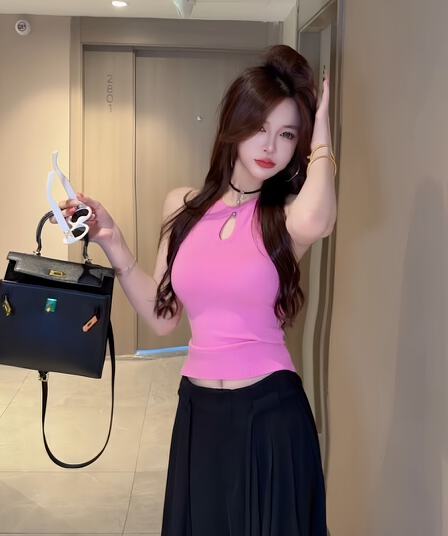 ccdz 여름 새로운 패션 다용도 디자인 센스 홀로우 아웃 행침 목 핫걸 슬립 니트 조끼 여성