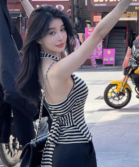 배색 백리스 행침 목 스트랩 스트라이프 조끼 여성 여름 새로운 아름다움 뒤로 외출용 허리 수축 슬림해 보이는 민소매 쇼트 스타일 맨위
