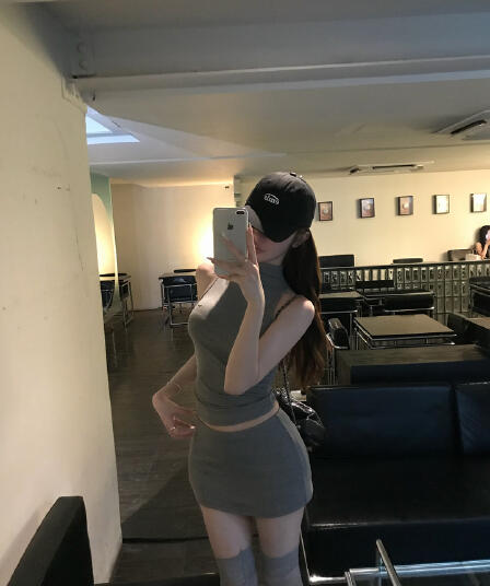 말뚝 더미 칼라 조끼 타이트 스커트 반신 스커트 여성 여름 한 부서 순수한 욕망 데이트 세트
