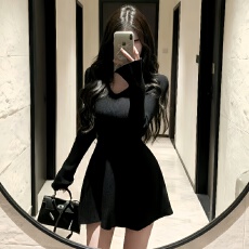 批发已出货 加厚安迪绒 小众法式辣妹纯欲风V领<b class='q'>连衣裙</b>女秋冬针织短裙