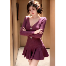 批发已出货  秋冬季纯欲温柔风高级感小香风巨好看修身显瘦针织连衣裙