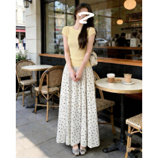 已出货 夏季新款套装针织显瘦上衣女设计感温柔高腰波点裙两件套