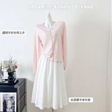 批发2026春季新款韩版时尚休闲显瘦气质减龄针织衫上衣+半身裙两件套