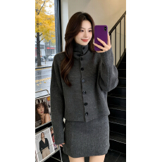 批发秋冬时尚设计感慵懒风修身显瘦百搭上衣气质百搭收腰a字半身裙女