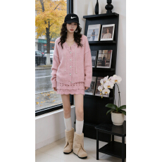 批发<b class='q'>秋</b>季温柔系穿搭女2025新款韩版甜美减龄针织开衫显瘦短裙两件套装