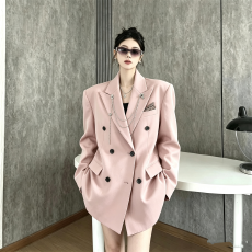 批发实拍杨梅粉色双排扣枪驳领<b class='q'>西装</b>外套高级感<b class='q'>休闲</b>西服<b class='q'>男</b>女