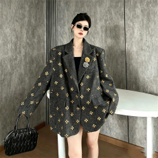 批发实拍贵气千金感闪闪亮片钉珠<b class='q'>西装</b><b class='q'>女</b>秋冬人字纹宽松毛呢外套