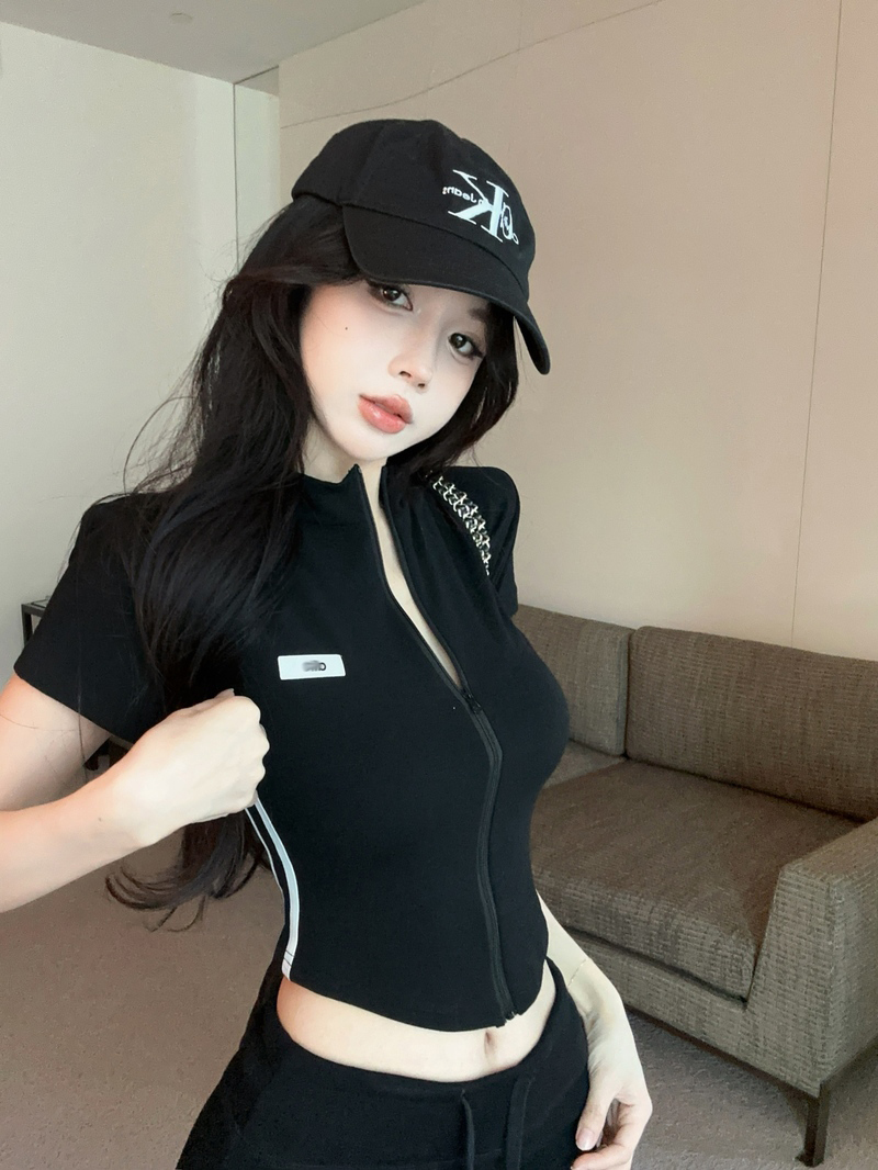 실사 정가 2026 여름 새로운 몸매 가꾸기 슬림해 보이는 핫걸 지퍼 카디건 코트 티셔츠 맨위 여성 트렌디