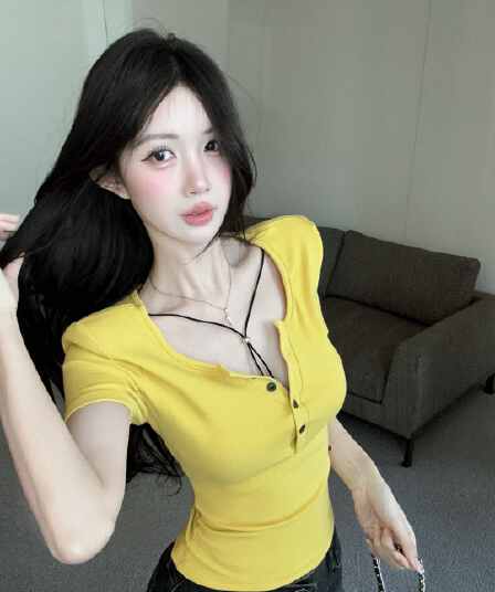 실사 정가 여름 새로운 레이스업 장식 어깨 패드 라운드 넥 버튼 반팔 티셔츠 여성 몸매 가꾸기 슬림해 보이는 맨위