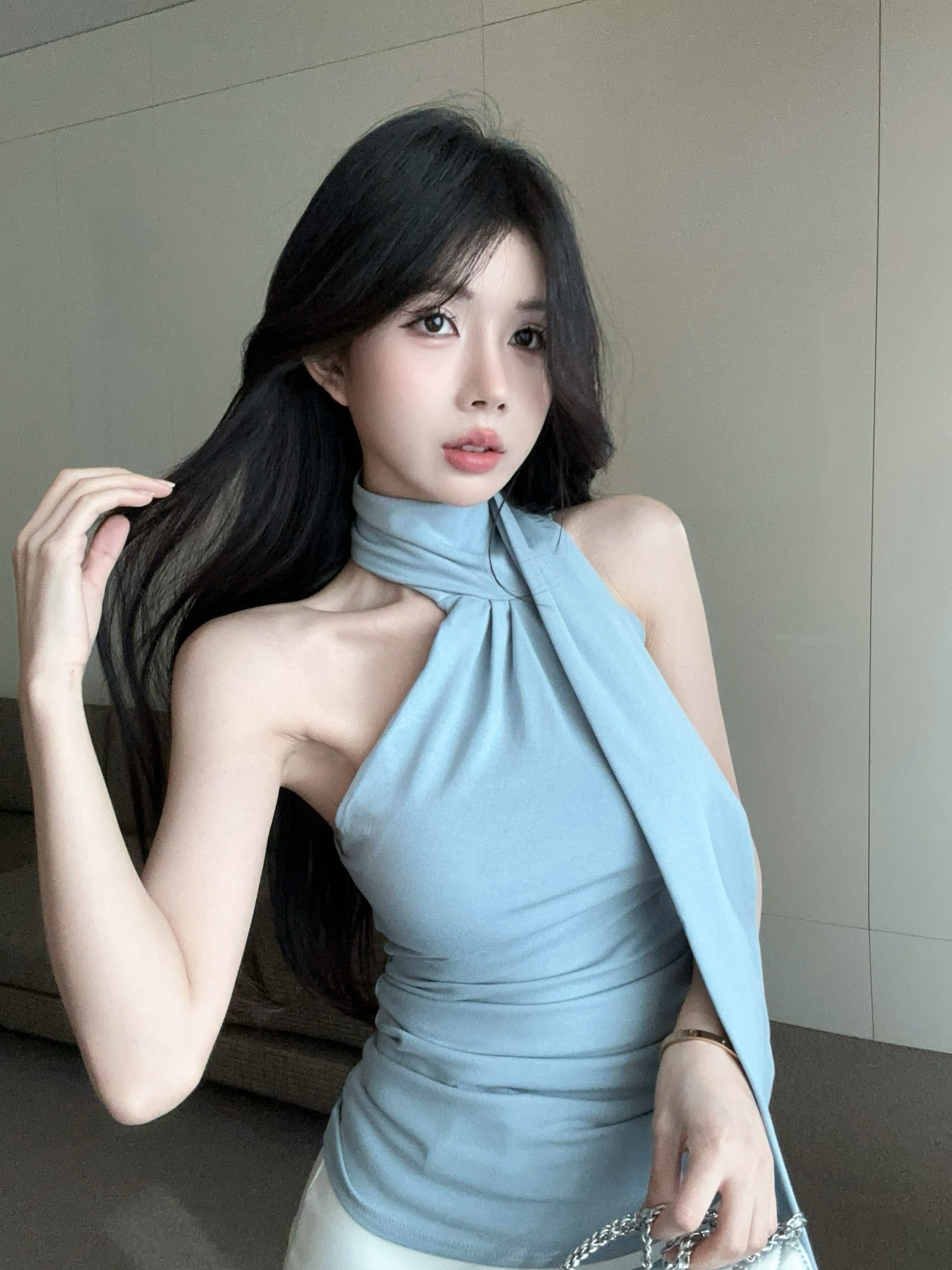 실사 정가 2026 여름 새로운 디자인 센스 품격 리본 신축성 민소매 타이트 슬림해 보이는 맨위 티셔츠