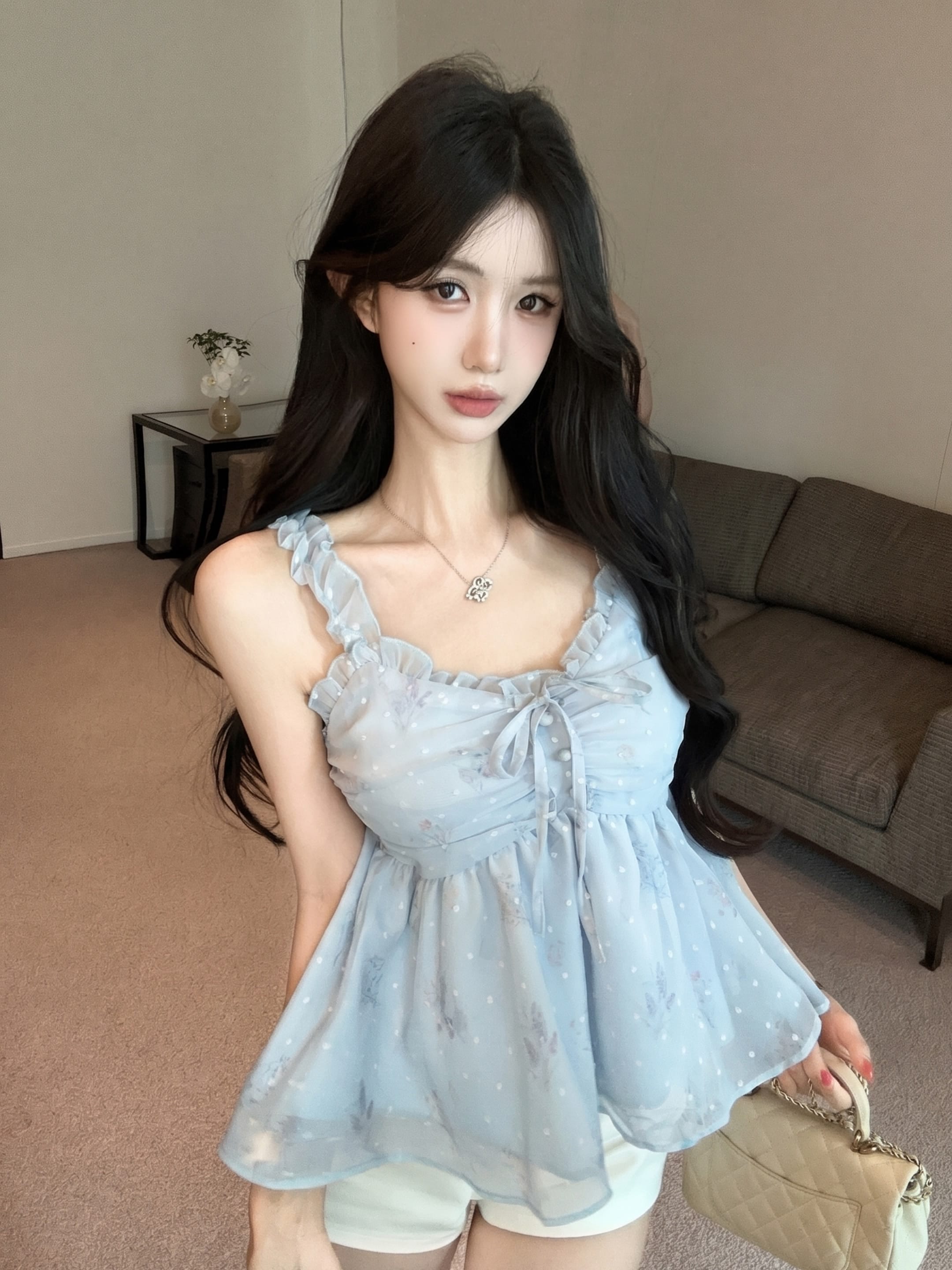 실사 정가 섹시함 V넥 프릴 꽃무늬 쉬폰 캐미솔 여름 민소매 맨위