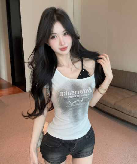 실사 정가 핫걸 다용도 반팔 티셔츠 여성 여름 알파벳 프린트 페이크 레이어드 몸매 가꾸기 슬림해 보이는 기본 셔츠