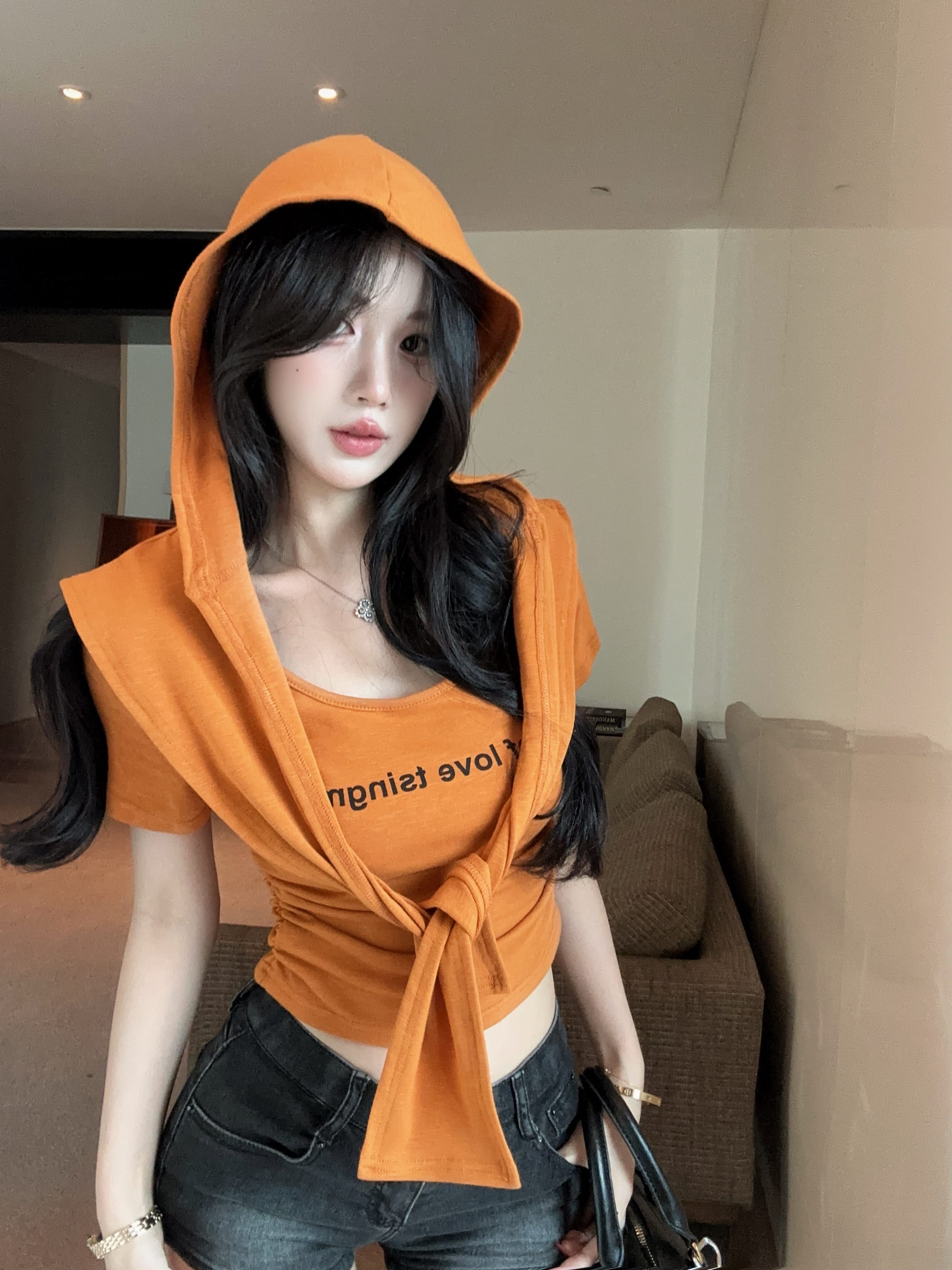 실사 정가 여름 새로운 패션 다용도 라운드 넥 티셔츠 여성 후드 숄 투피스 슈트