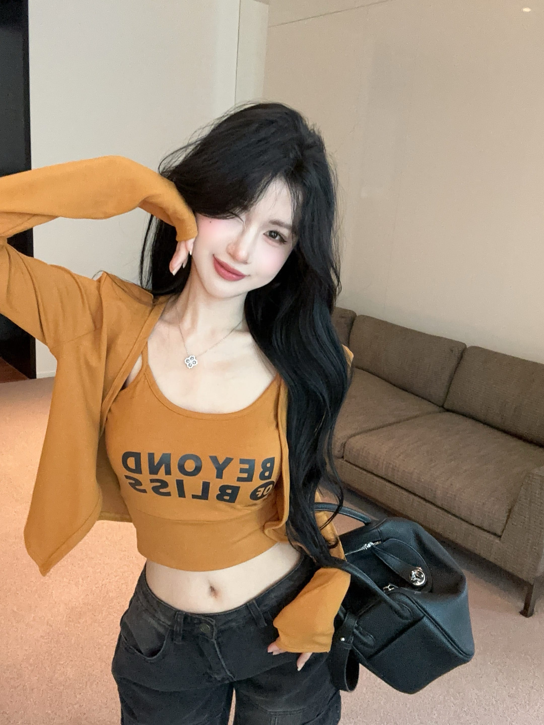 秋季新款百搭胸垫印花字母吊带开衫外套两件套装 服裝批發女裝批發服飾貨源