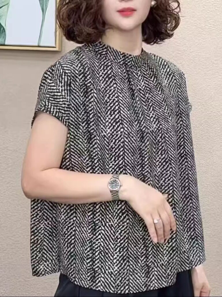 품격 프린트 라운드 넥 얇은 스타일 표지 고기 반팔 티셔츠 작은 셔츠 2026 여름 새로운 중년 여성 통기성 맨위