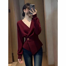 批发实价大码独特别致酒红色针织衫女小众设计感时髦洋气掐腰内搭<b class='q'>毛衣</b>