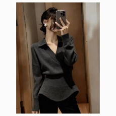 批发实价大码法式<b class='q'>轻熟</b>风收腰V领长袖针织衫女冬季时髦气质套头上衣