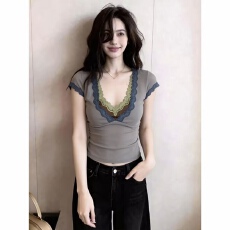 批发<b class='q'>大码</b>法式辣妹灰色蕾丝拼接v领短袖t恤设计感超好看绝美内搭上衣