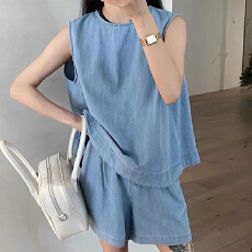 批发韩系仿牛仔套装<b class='q'>女</b>夏季新款休闲慵懒风运动无袖背心短裤两件套显瘦
