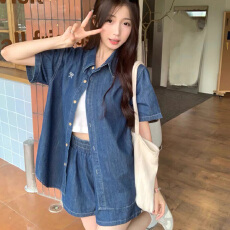 批发夏季新款仿牛仔套装<b class='q'>女</b>短袖衬衫短裤两件套大码微胖穿搭休闲套装潮