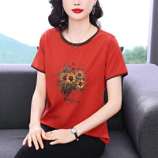 批发实拍2026夏季新款中年<b class='q'>妈妈</b>时尚气质宽松显瘦印花刺绣纯棉T恤女