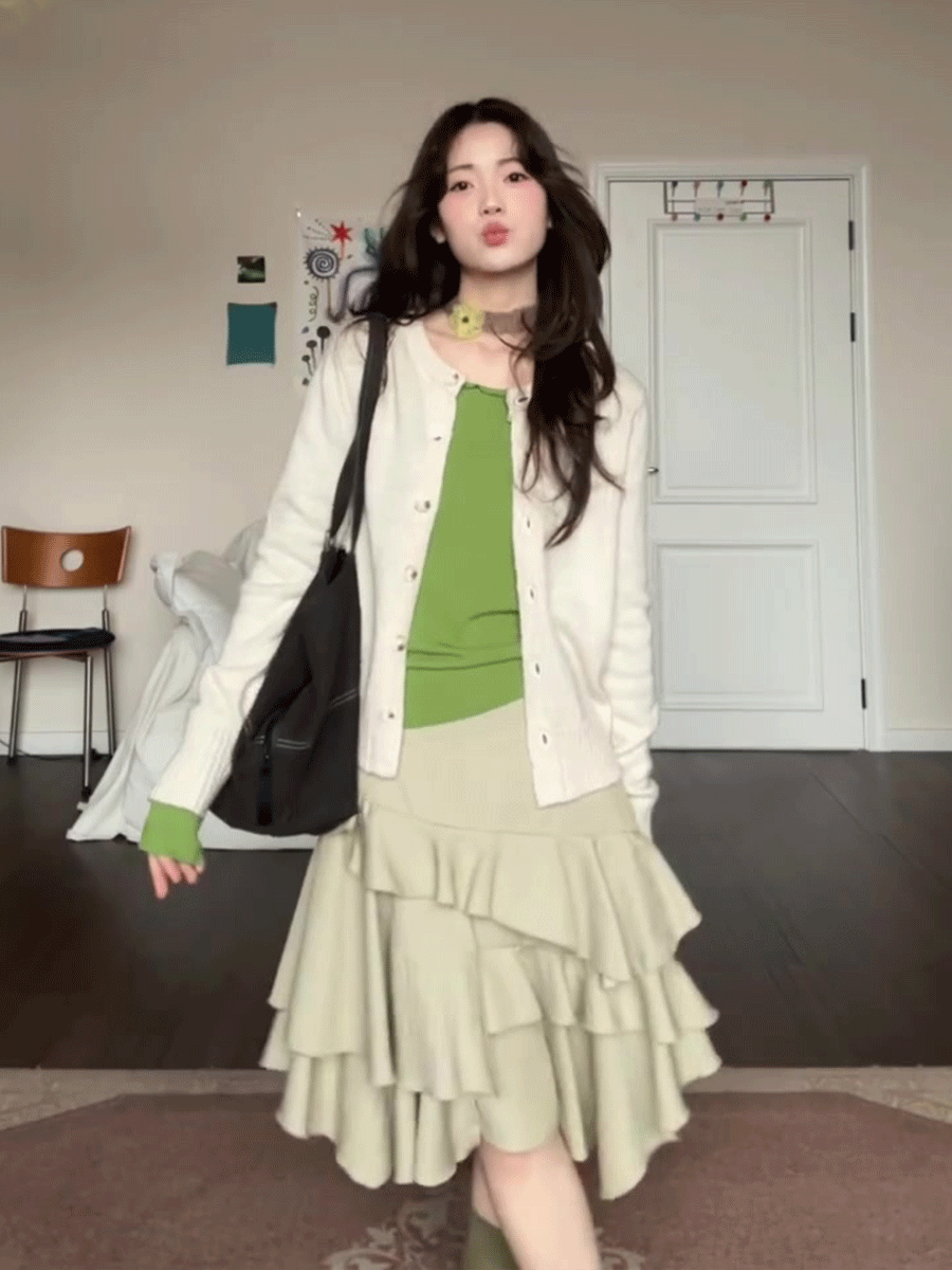 정가 재고 있음 한 부서 라운드 넥 긴팔 싱글 줄 버튼 니트 스웨터 기본 셔츠 여성 봄 새로운 다용도 몸매 가꾸기 맨위