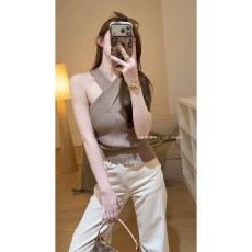批发实价有货法式纯欲风性感交叉挂脖针织<b class='q'>背心</b>女高腰阔腿<b class='q'>牛仔</b>裤套装