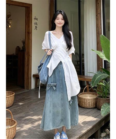 정가 재고 있음 프랑스식 불규칙 반팔 여성 셔츠 여름 새로운 디자인 센스 셔츠 품격 다용도 맨위