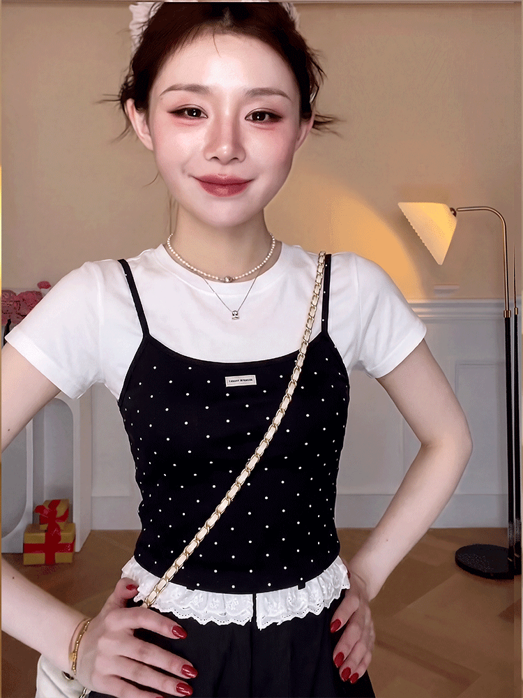 정가 재고 있음 배색 패치워크 페이크 레이어드 도트 무늬 반팔 티셔츠 여성 디자인 센스 다용도 몸매 가꾸기 슬림해 보이는 맨위