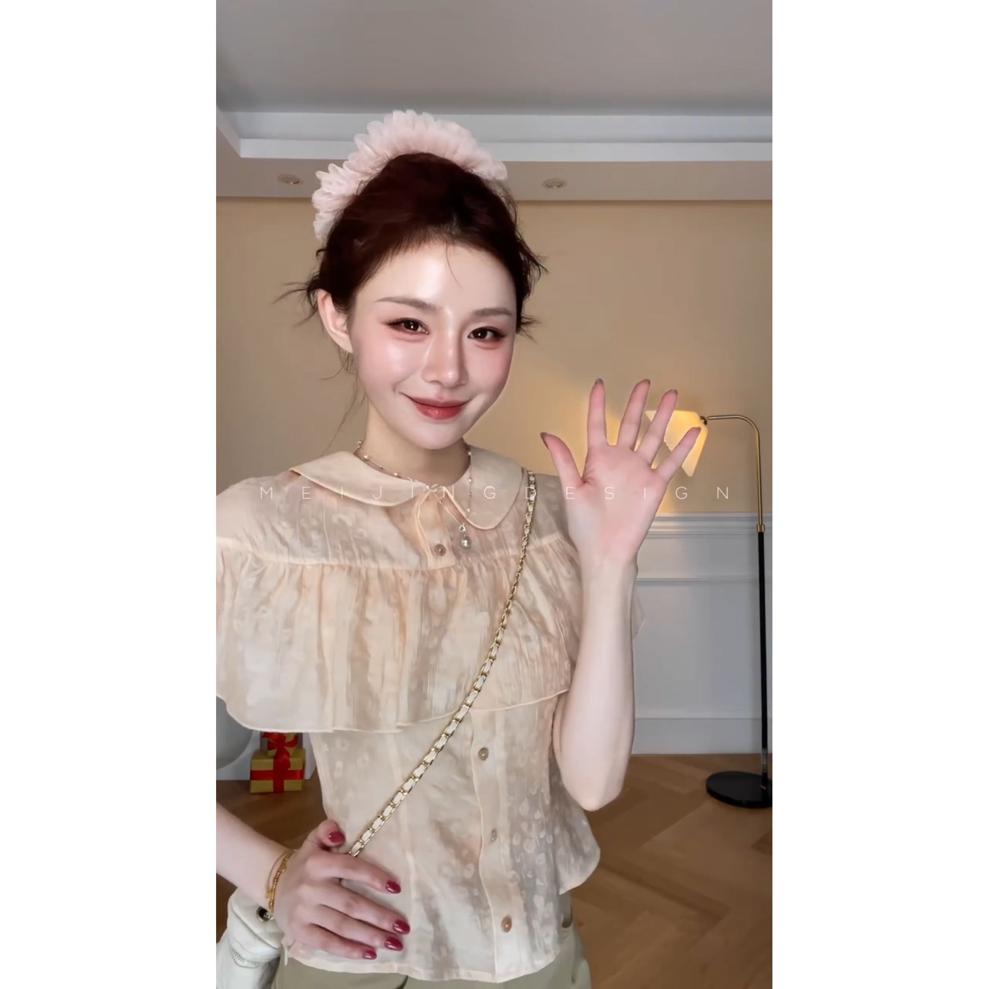 정가 여름 새로운 한 부서 달콤함 부드러운 베이비 칼라 맨위 루즈핏 슬림해 보이는 다용도 바지 세트