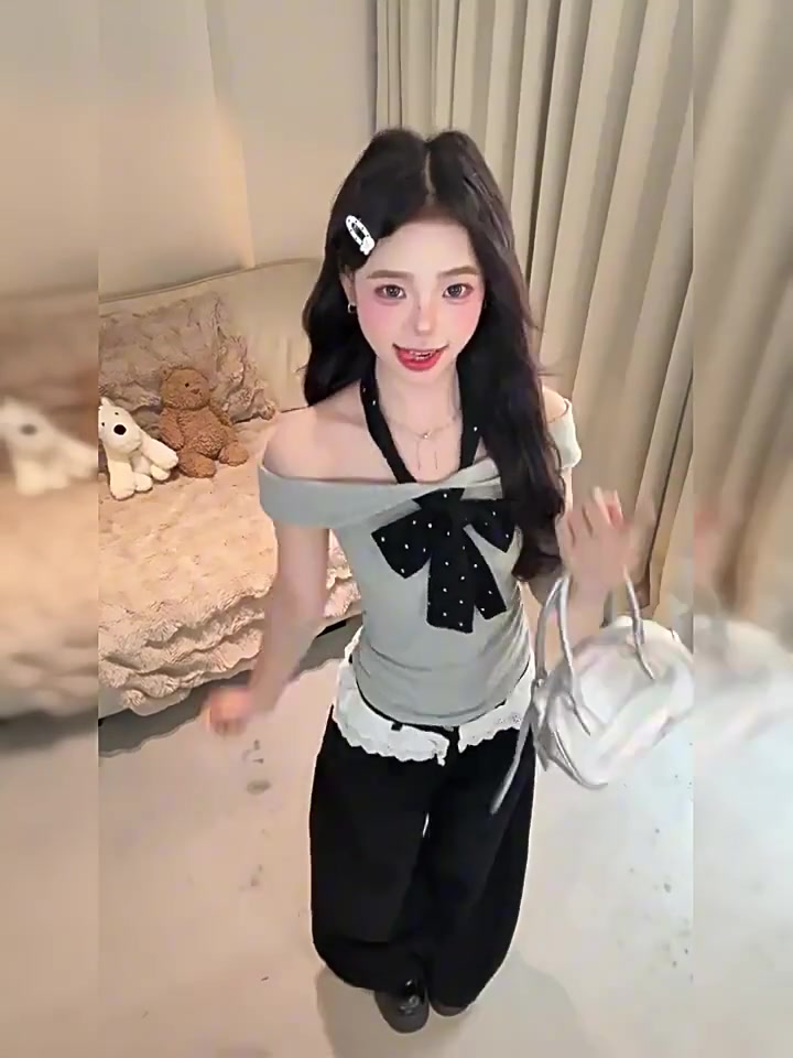정가 프랑스식 아름다운 바람 착용 가져 가라. 오프숄더 도트 무늬 행침 목 반팔 티셔츠 여름 새로운 맨위 여성