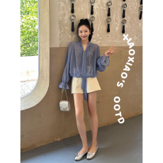 批发实价法式波点风蓝色V领衬衫上衣搭配夏季新款百搭<b class='q'>短裤</b>套装