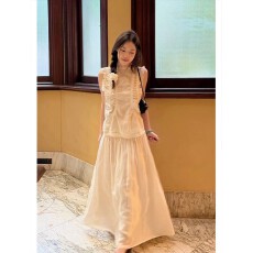 批发实价轻奢感压褶花边无袖<b class='q'>背心</b>上衣女夏季高腰显瘦半身裙套装