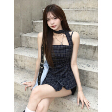 批发小个子甜酷<b class='q'>复古</b>感无袖格纹拼接吊带背心女夏季新款不规则拼接上衣