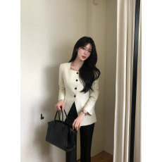 批发高智感穿搭气质收腰显瘦方领西装外套女通勤<b class='q'>西服</b>