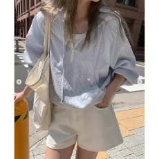 批发条纹连帽薄款防晒<b class='q'>衬衫</b>女夏季新款休闲慵懒风抽绳系带上衣