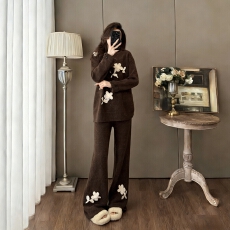 批发法式休闲风日常套装穿搭春季<b class='q'>新款</b>舒适慵懒风女针织衫长裤两件套