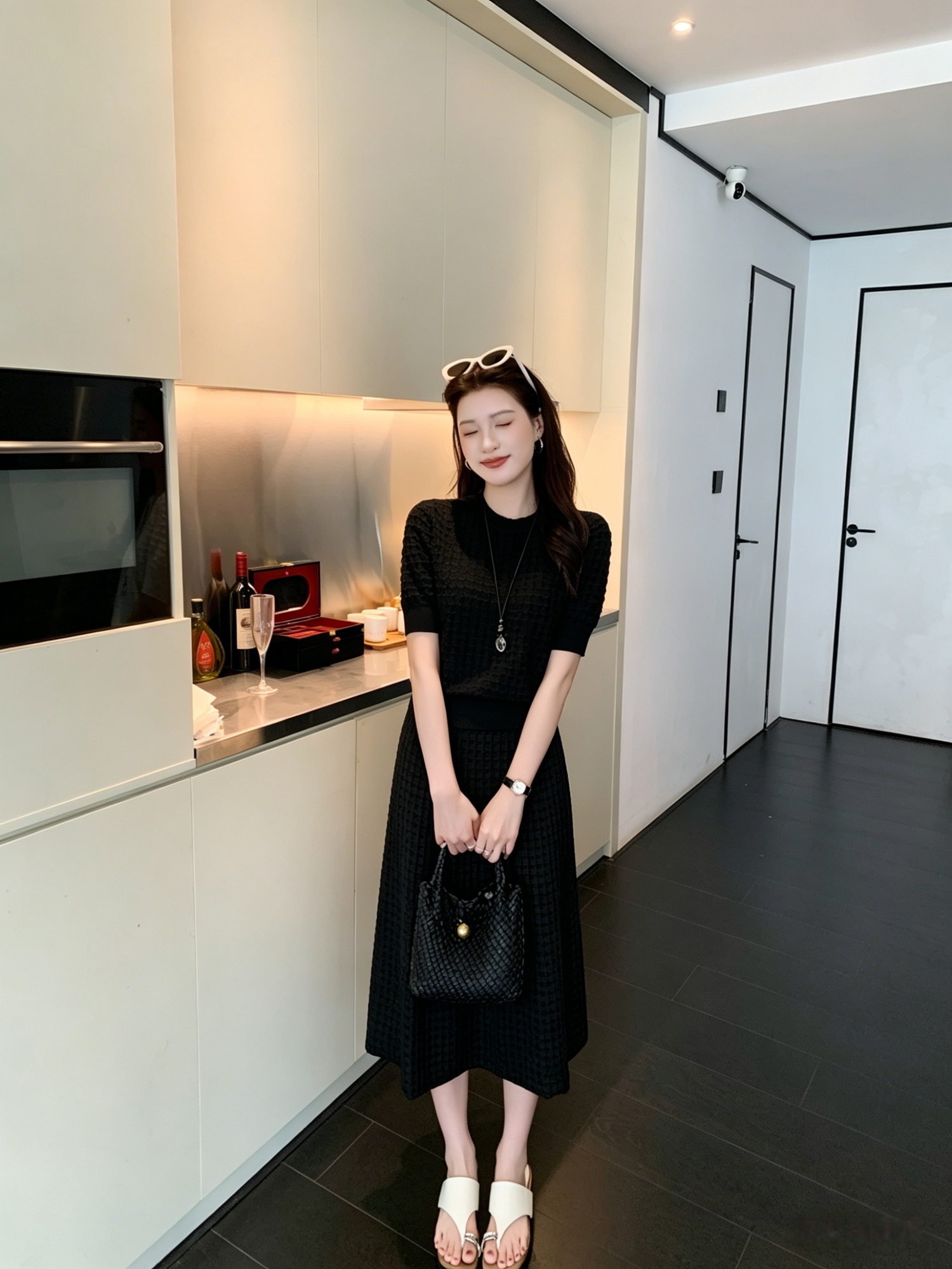 명문 여성 작은 샤넬 스타일 고급 센스 빛 럭셔리 니트 세트 드레스 여름 새로운 자카드 홀로우 아웃 반신 스커트 두 조각 여성 세트
