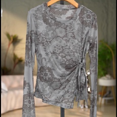 批发高贵系带小衫2026新款<b class='q'>潮流</b>气质<b class='q'>时尚</b>显瘦网纱打底衫上衣