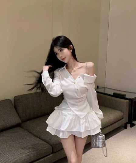 실사 순수한 욕망 명문 여성 비스듬한 어깨 긴팔 여성 셔츠 디자인 센스 불규칙 허리 수축 몸매 가꾸기 오프숄더 맨위 조기 가을