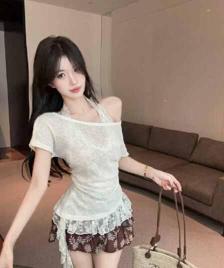 실사 순수한 욕망 바람 섹시한 아름다움 뒤로 행침 목 조끼 여성 오프숄더 반팔 티셔츠 비스듬한 어깨 의류 세 조각 세트
